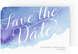 Save the Date-Postkarte Geburtstag Aquarell A6 Postkarte blau mit erhobenem Skelett-Mittelfinger