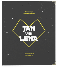 Klick: Details zu Hochzeitsalbum "Starlove" anzeigen Hochzeitsalbum Starlove 21 x 25 cm schwarz mit Sci-Fi-Universum