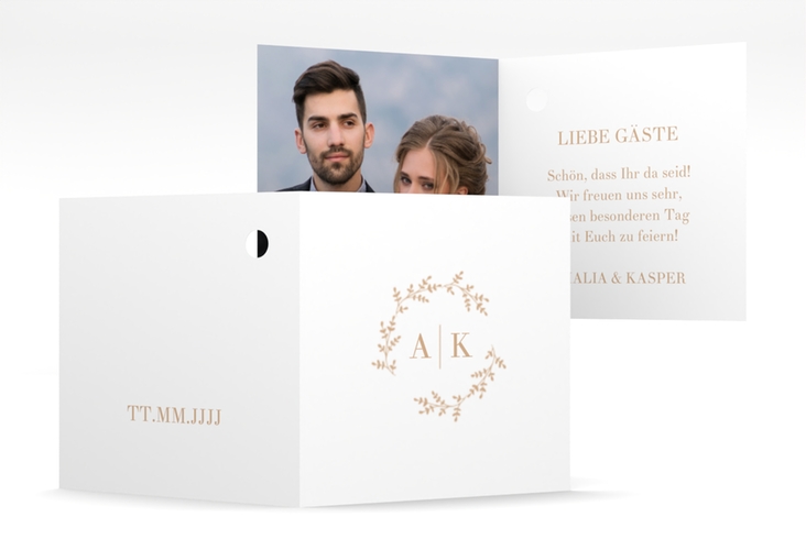 Geschenkanhänger Hochzeit Filigrana Geschenkanhänger 10er Set beige in reduziertem Design mit Initialen und zartem Blätterkranz