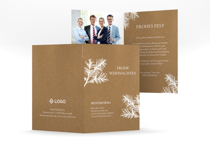 Geschäftliche Weihnachtskarte Tannenkraft A6 Klappkarte hoch Kraftpapier mit edlem Tannenzweig-Dekor