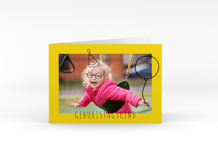Einladungskarte Kindergeburtstag Geburtstagskind A6 Klappkarte quer gelb hochglanz