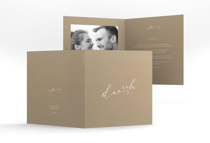 Hochzeitseinladung Zweisamkeit quadr. Klappkarte Kraftpapier hochglanz im minimalistischen Stil mit Aufschrift du & ich
