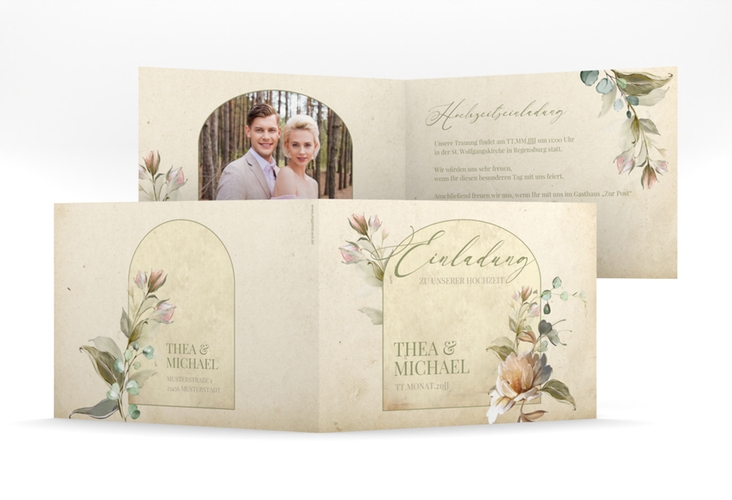 Hochzeitseinladung Dornröschen mittlere Klappkarte quer beige mit Aquarell-Rosen im Vintage-Look