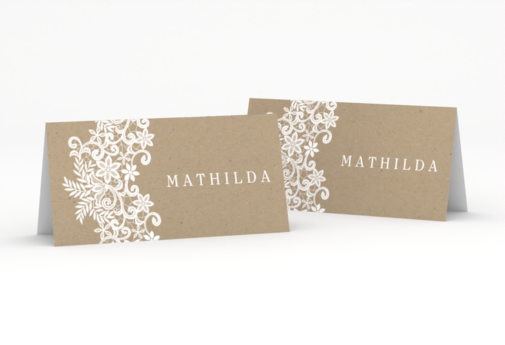 Tischkarte Hochzeit Mariage Tischkarten Kraftpapier hochglanz mit Bogen aus weißer Spitze