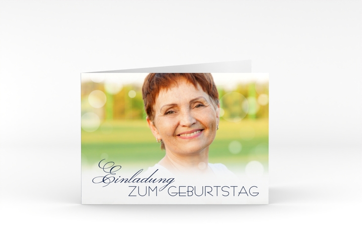 Einladung 60. Geburtstag Luminous A6 Klappkarte quer blau
