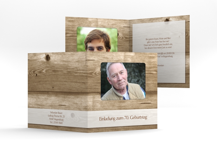 Einladung 70. Geburtstag Michael/Michaela quadr. Klappkarte hochglanz im rustikalen Holz-Design mit Foto