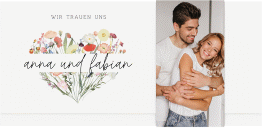 Klick: Details zu Hochzeitseinladung "Wildblumenherz" anzeigen Hochzeitseinladung Wildblumenherz Wickelfalzkarte + Banderole bunt