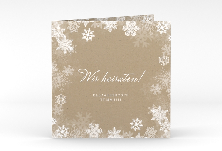 Hochzeitseinladung Snowfall quadr. Klappkarte Kraftpapier hochglanz mit Schneeflocken für Winterhochzeit