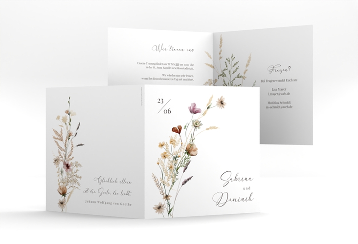 Hochzeitseinladung Sauvages quadr. Klappkarte mit getrockneten Wiesenblumen