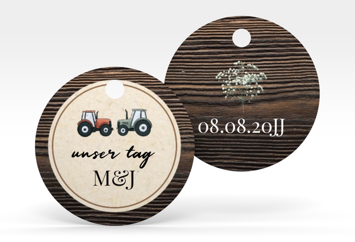 Geschenkanhänger Hochzeit Bauernhochzeit Geschenkanhänger, rund braun in rustikaler Holz-Optik mit Schleierkraut und zwei kleinen Traktoren