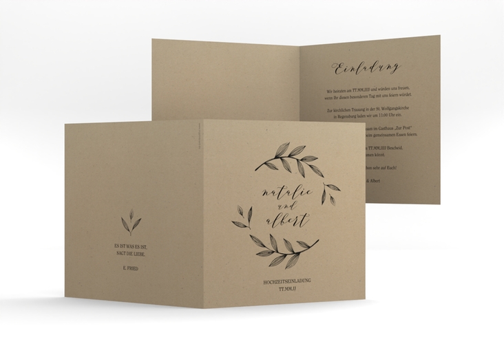 Hochzeitseinladung Naturelove quadr. Klappkarte schwarz hochglanz in Kraftpapier-Optik mit Blätterkranz