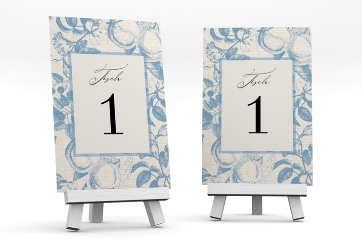 Tischnummer Hochzeit Toile Tischaufsteller blau mit Blättermuster im Toile-de-Jouy-Stil