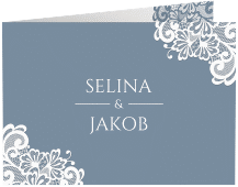 Klick: Details zu Hochzeitseinladung "Vintage" anzeigen Hochzeitseinladung Vintage A6 Klappkarte quer blau mit floraler Spitze