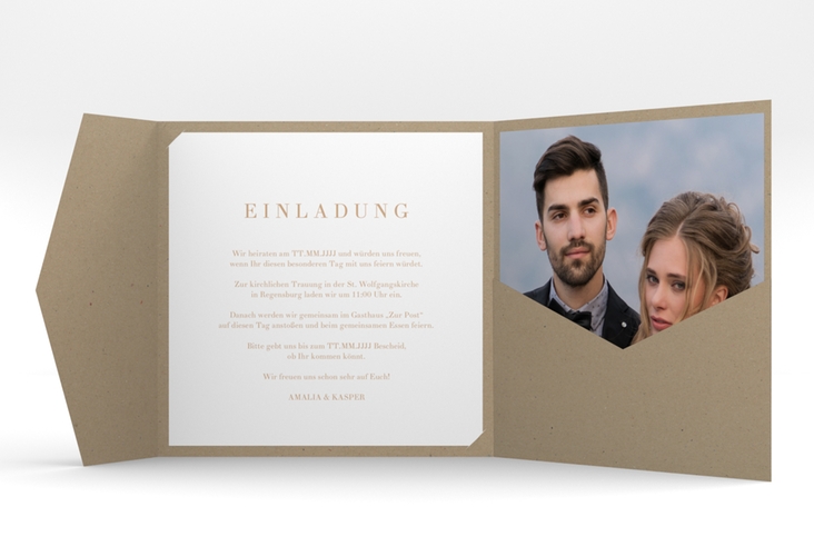 Hochzeitseinladung Filigrana Pocketfold beige in reduziertem Design mit Initialen und zartem Blätterkranz
