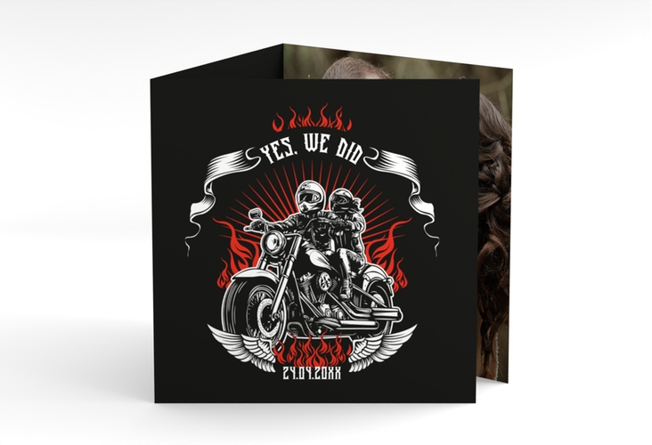 Dankeskarte Hochzeit Biker quadr. Doppel-Klappkarte schwarz mit Rocker-Paar auf Motorrad