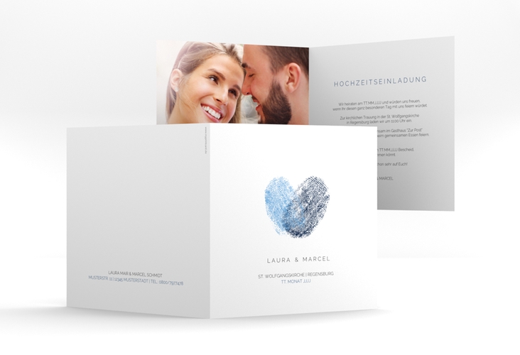 Hochzeitseinladung Fingerprint quadr. Klappkarte blau schlicht mit Fingerabdruck-Motiv