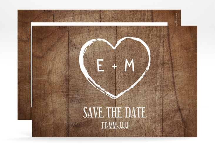 Save the Date-Karte Wood A6 Karte quer hochglanz in Holz-Optik mit Herz und Initialen