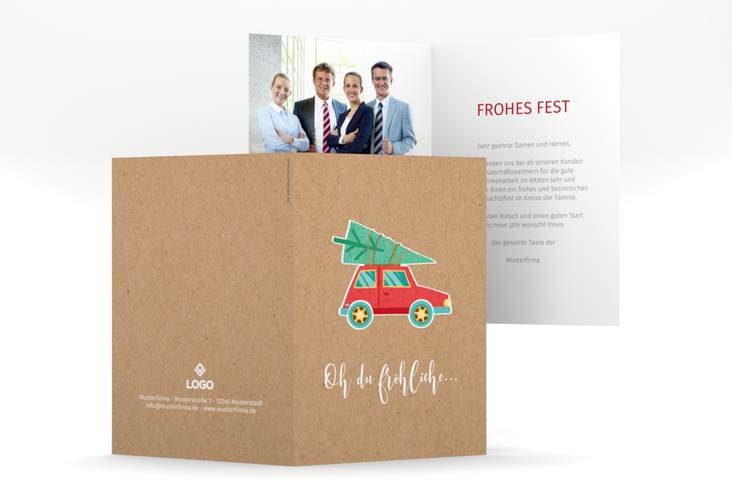 Business-Weihnachtskarte Weihnachtslust A6 Klappkarte hoch Kraftpapier humorvoll mit Christbaum auf Auto