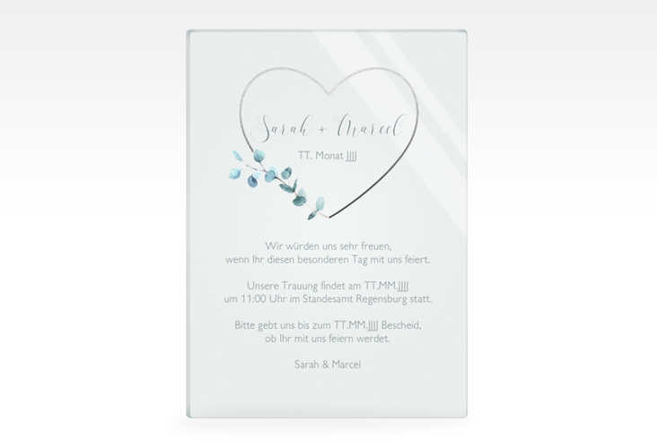 Acryl-Hochzeitseinladung Greenheart Acrylkarte hoch grau mit elegantem Herz und Eukalyptus-Zweig