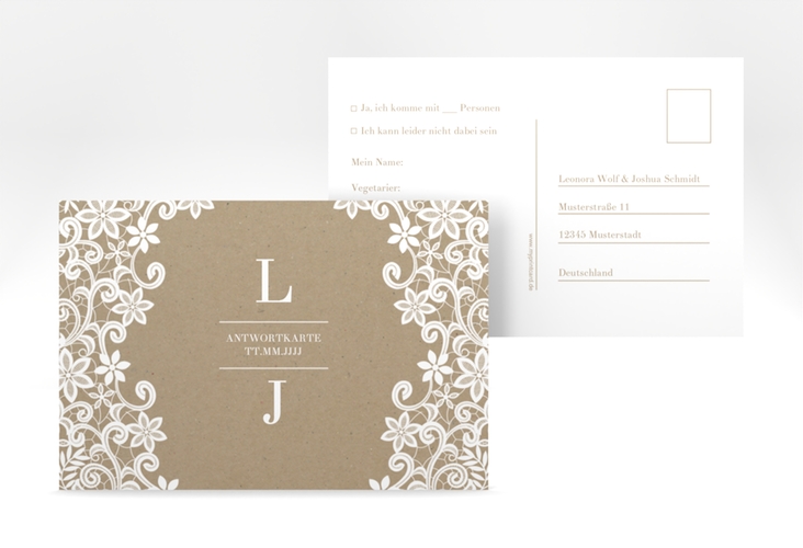 Antwortkarte Hochzeit Bella A6 Postkarte Kraftpapier mit weißer Brautspitze um Initialen