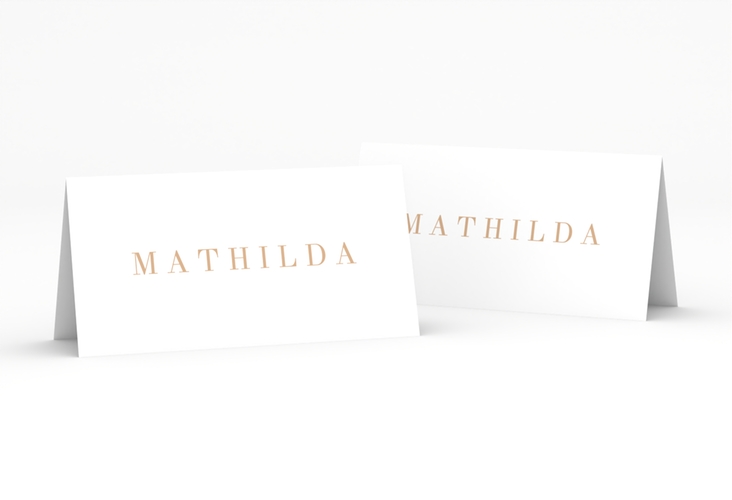 Tischkarte Hochzeit Filigrana Tischkarten beige in reduziertem Design mit Initialen und zartem Blätterkranz