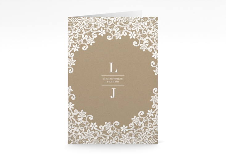 Menükarte Hochzeit Bella A5 Klappkarte hoch Kraftpapier mit weißer Brautspitze um Initialen