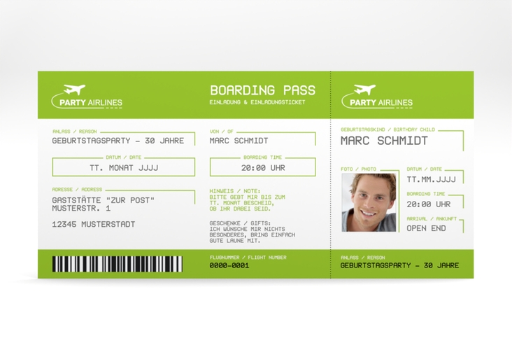Einladung 30. Geburtstag Boardingpass lange Karte quer gruen hochglanz im Flugticket-Design