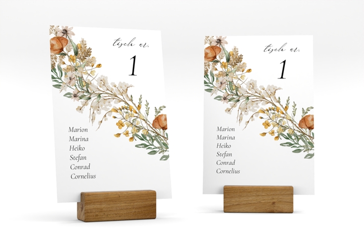 Tischaufsteller Hochzeit Wildfang Tischaufsteller weiss mit getrockneten Wiesenblumen