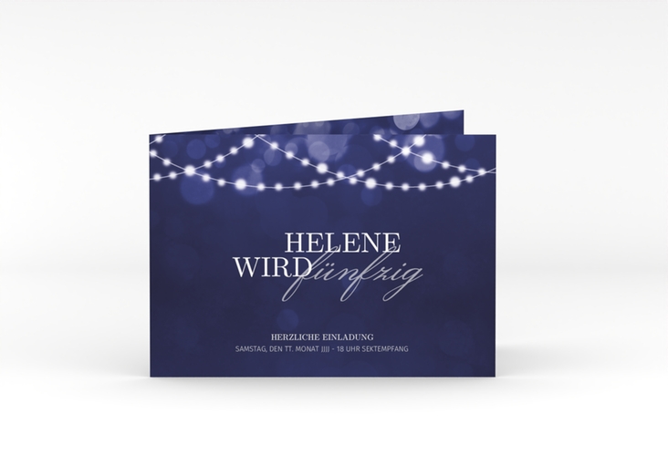 Einladung 50. Geburtstag Girlande A6 Klappkarte quer blau edel mit Bokeh-Effekt