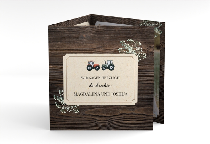 Dankeskarte Hochzeit Bauernhochzeit quadr. Doppel-Klappkarte in rustikaler Holz-Optik mit Schleierkraut und zwei kleinen Traktoren