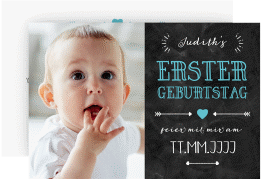 Einladungskarte Kindergeburtstag Kinderspiel A6 Karte quer blau zum 1. Geburtstag in Schiefertafel-Optik mit Foto