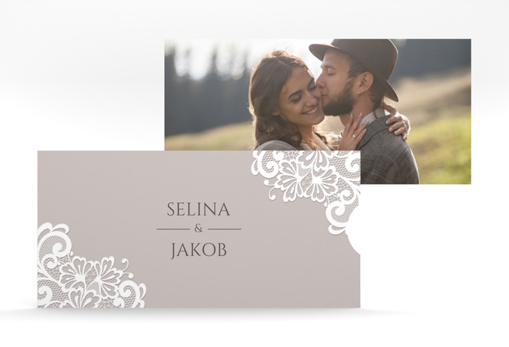 Hochzeitseinladung Vintage Einsteckkarte grau mit floraler Spitze