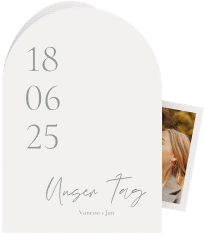 Klick: Details zu Einladungskarte Hochzeit "Day" anzeigen Einladungskarte Hochzeit Day A6 Bogen-Klappkarte + Foto weiss mit Datum im minimalistischen Design