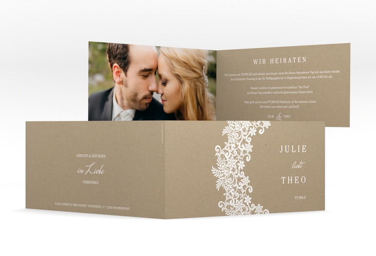 Hochzeitseinladung Mariage lange Klappkarte quer Kraftpapier hochglanz mit Bogen aus weißer Spitze
