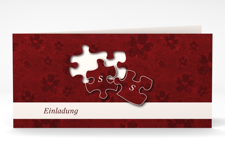 Hochzeitseinladung Ravensburg lange Klappkarte quer rot hochglanz mit zwei Puzzleteilen
