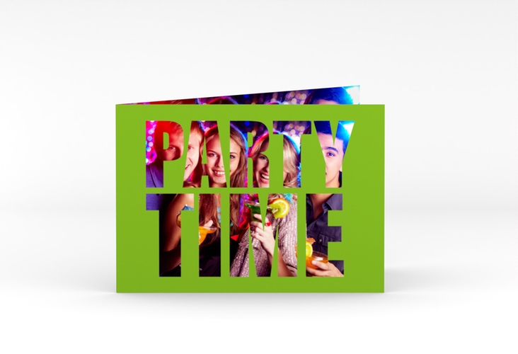 Partyeinladung Partytime A6 Klappkarte quer gruen mit Foto