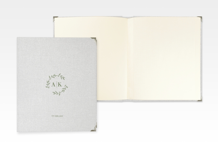 Hochzeitsalbum Filigrana 21 x 25 cm gruen in reduziertem Design mit Initialen und zartem Blätterkranz