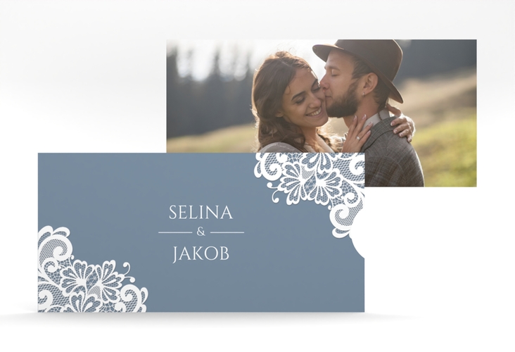 Hochzeitseinladung Vintage Einsteckkarte blau hochglanz mit floraler Spitze