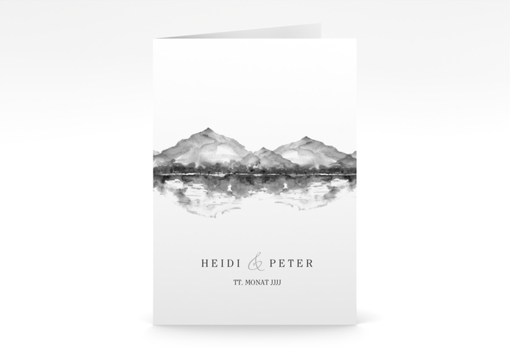 Einladungskarte Hochzeit Bergliebe A6 Klappkarte hoch grau mit Gebirgspanorama für Berghochzeit
