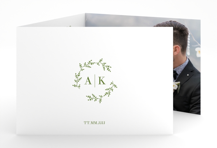Hochzeitseinladung Filigrana A6 Doppel-Klappkarte gruen in reduziertem Design mit Initialen und zartem Blätterkranz