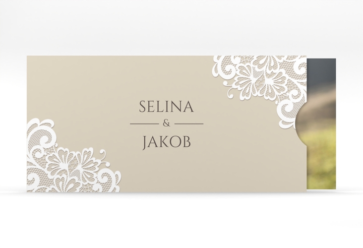 Hochzeitseinladung Vintage Einsteckkarte beige mit floraler Spitze