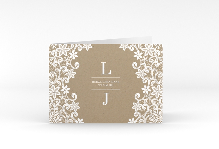 Danksagungskarte Hochzeit Bella A6 Klappkarte quer mit weißer Brautspitze um Initialen