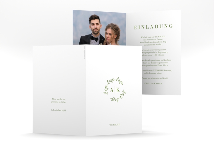 Einladungskarte Hochzeit Filigrana A6 Klappkarte hoch gruen in reduziertem Design mit Initialen und zartem Blätterkranz