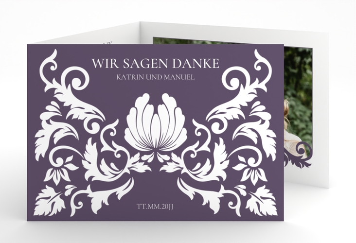 Danksagungskarte Royal A6 Doppel-Klappkarte lila hochglanz mit barockem Blumen-Ornament