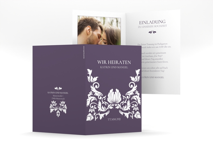 Einladungskarte Hochzeit Royal A6 Klappkarte hoch lila hochglanz mit barockem Blumen-Ornament
