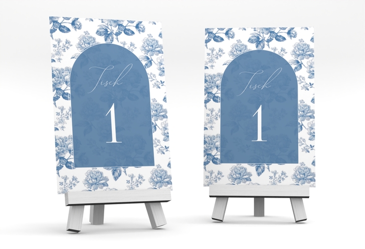 Tischnummer Hochzeit Blue Floral Tischaufsteller blau mit blauem Blumenmuster auf weißem Grund