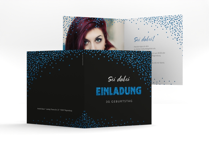 Einladung Geburtstag Glitzer quadr. Klappkarte blau