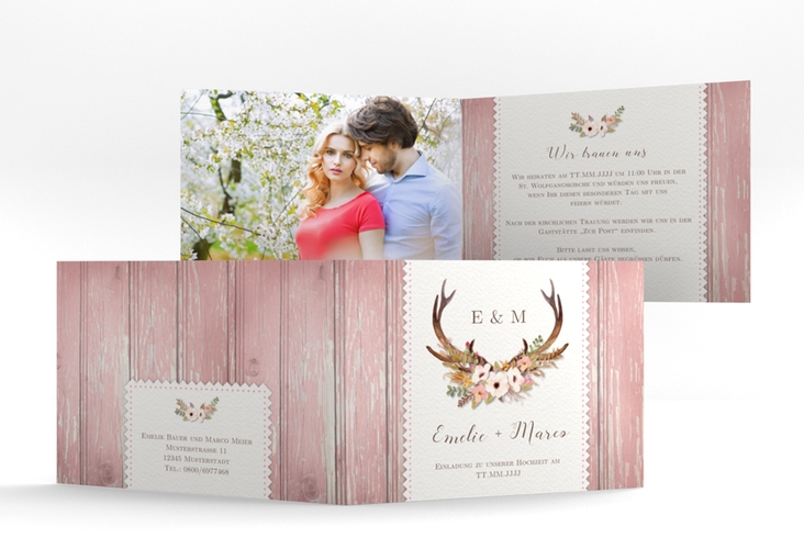 Hochzeitseinladung Heimatjuwel A6 Klappkarte quer rosa mit Hirschgeweih und Holz-Hintergrund