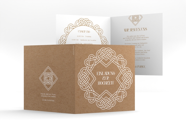Hochzeitseinladung Herzknoten quadr. Klappkarte Kraftpapier mit Goldrahmen und roten Herzen