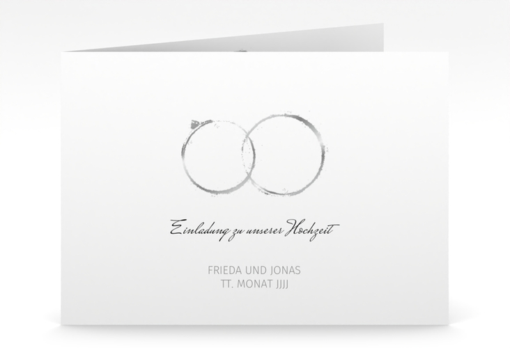 Hochzeitseinladung Trauringe mittlere Klappkarte quer grau minimalistisch gestaltet mit zwei Eheringen